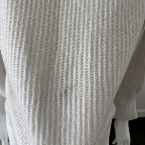 ALLUDE 100% Cashmere Sweater Crop Sz Medium Women's❤️ - Picture 3 of 9
